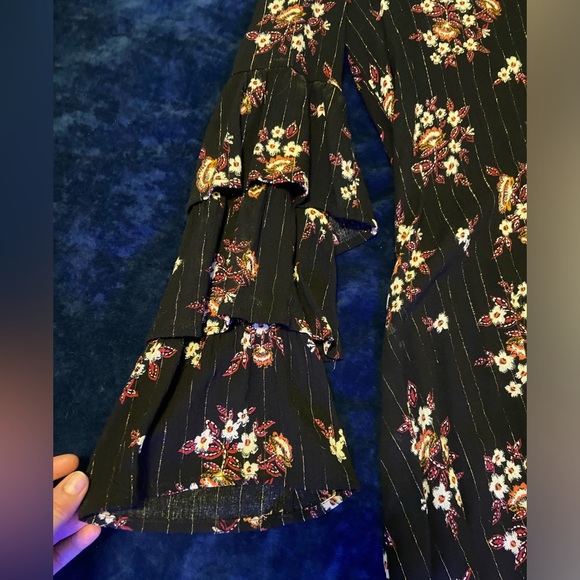 Xhilaration size small oversized flowy dress with layered sleeves - Picture 4 of 5